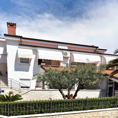 In - Istrien 40311 Appartamento *